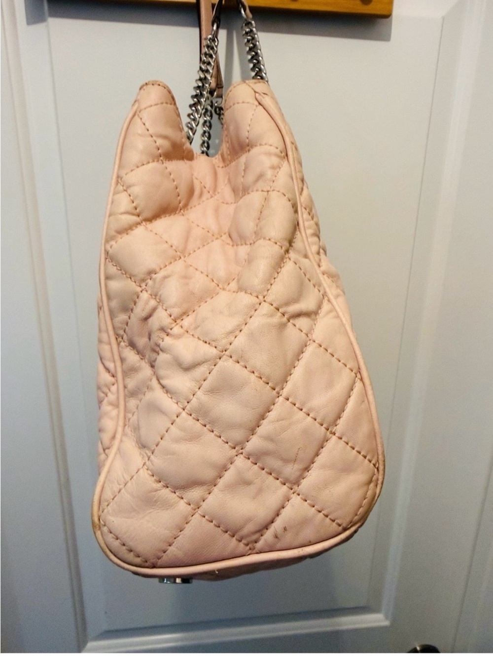 Michael Kors Quilted Blush Shoulder Tote with Chain Straps - Picture 3 of 6
